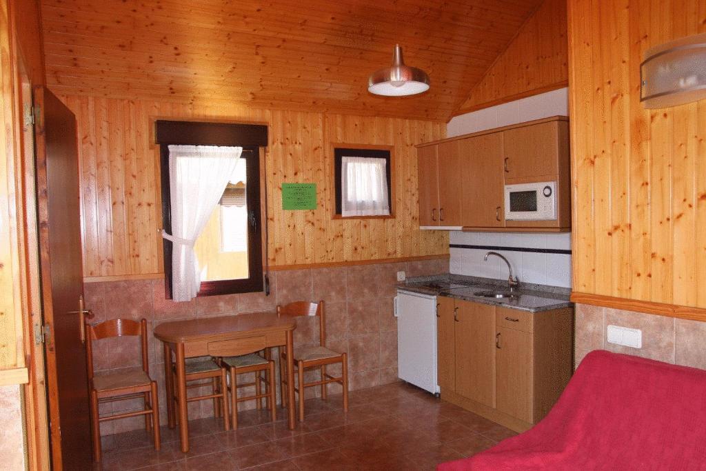 Camping Iratxe Ciudad De Vacaciones Ayegui Phòng bức ảnh